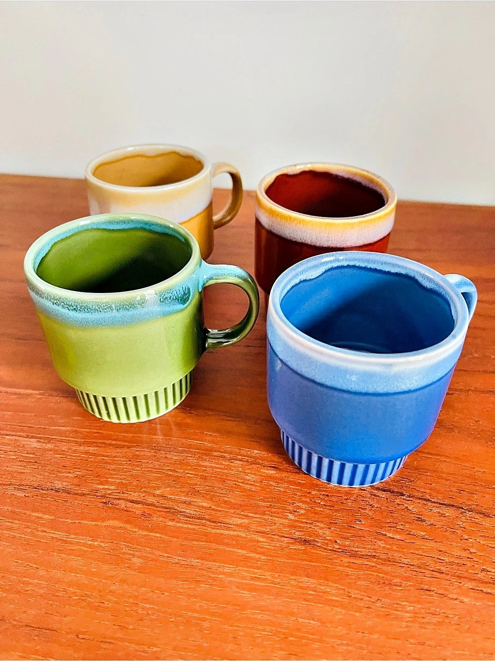 Retro Colourful Stoneware Mugs – Set of 4